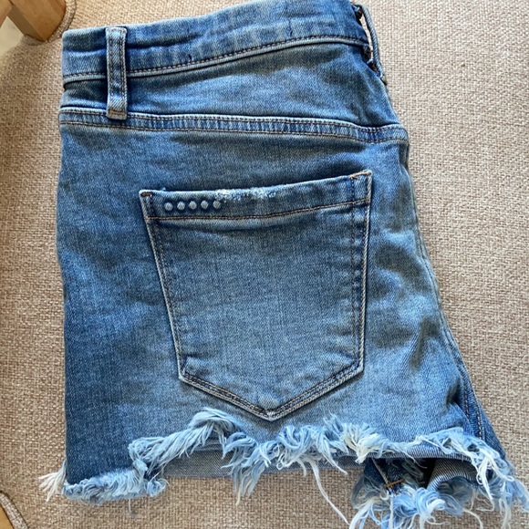Blank NYC Wedge Short - Picture 4 of 4